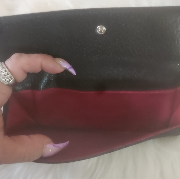 AUTHENTIC BVLGARI LONG WALLET - Picture 7 of 8